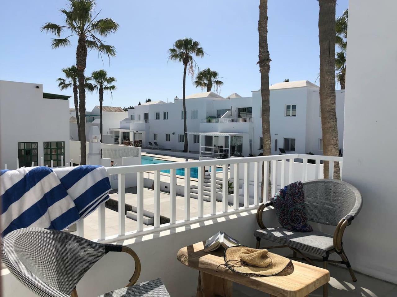 Apartament Sea Breeze With Shared Pool And Near The Beach Costa Teguise Zewnętrze zdjęcie