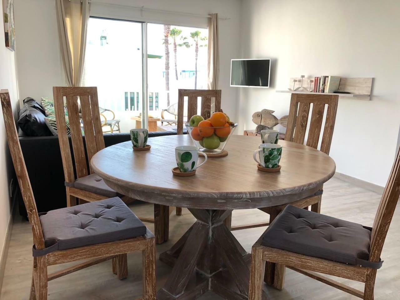 Apartament Sea Breeze With Shared Pool And Near The Beach Costa Teguise Zewnętrze zdjęcie